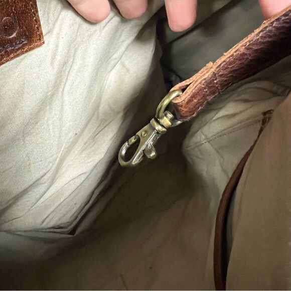 Mo & Co boho embroidered shoulder bag. - Picture 8 of 10